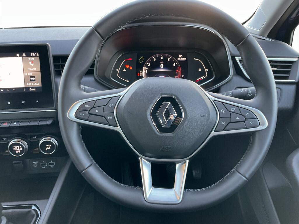 Used Renault Clio 2022 for sale - 76965635: Photo 12