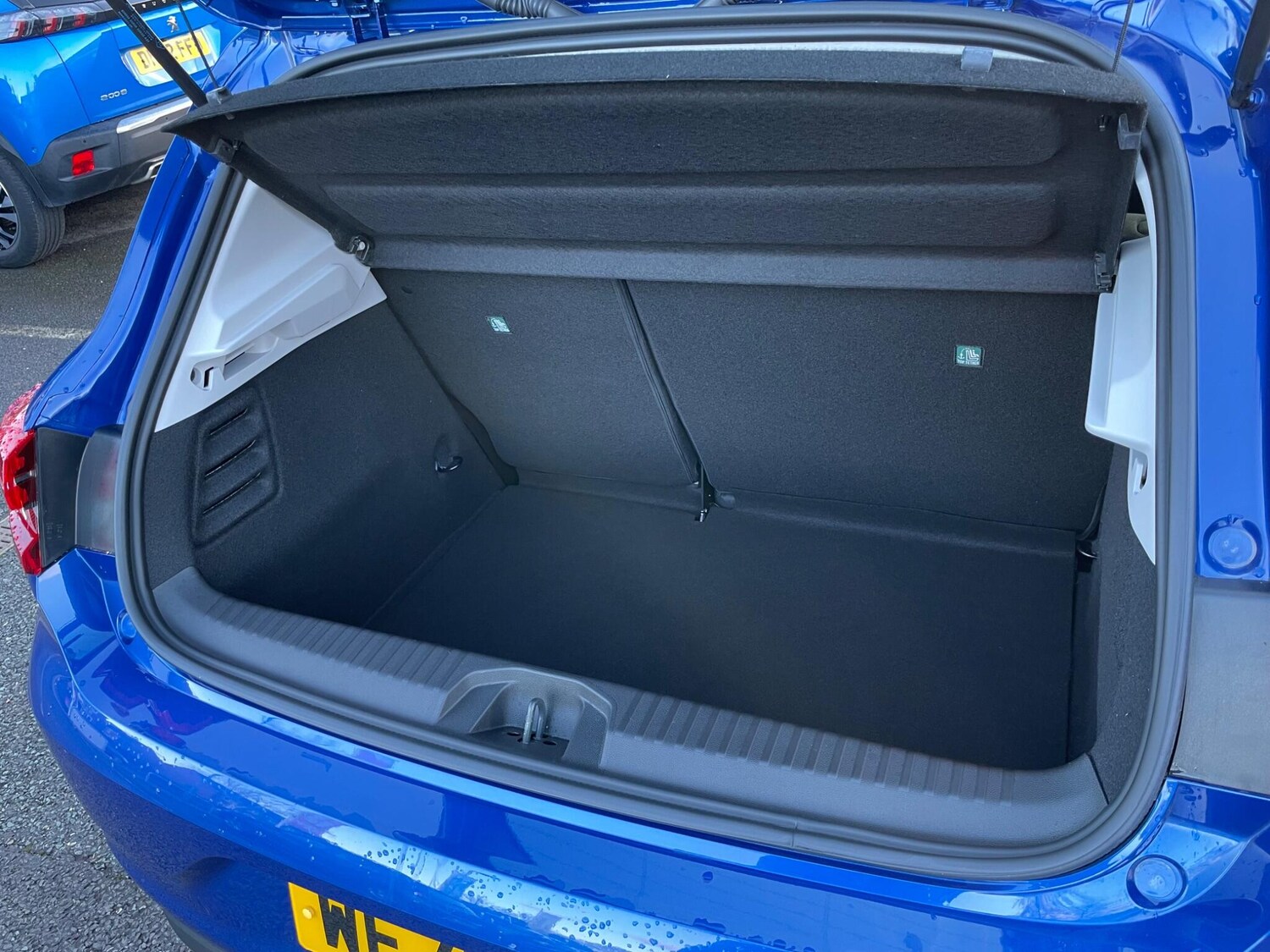 Used Renault Clio 2022 for sale - 76965635: Photo 32