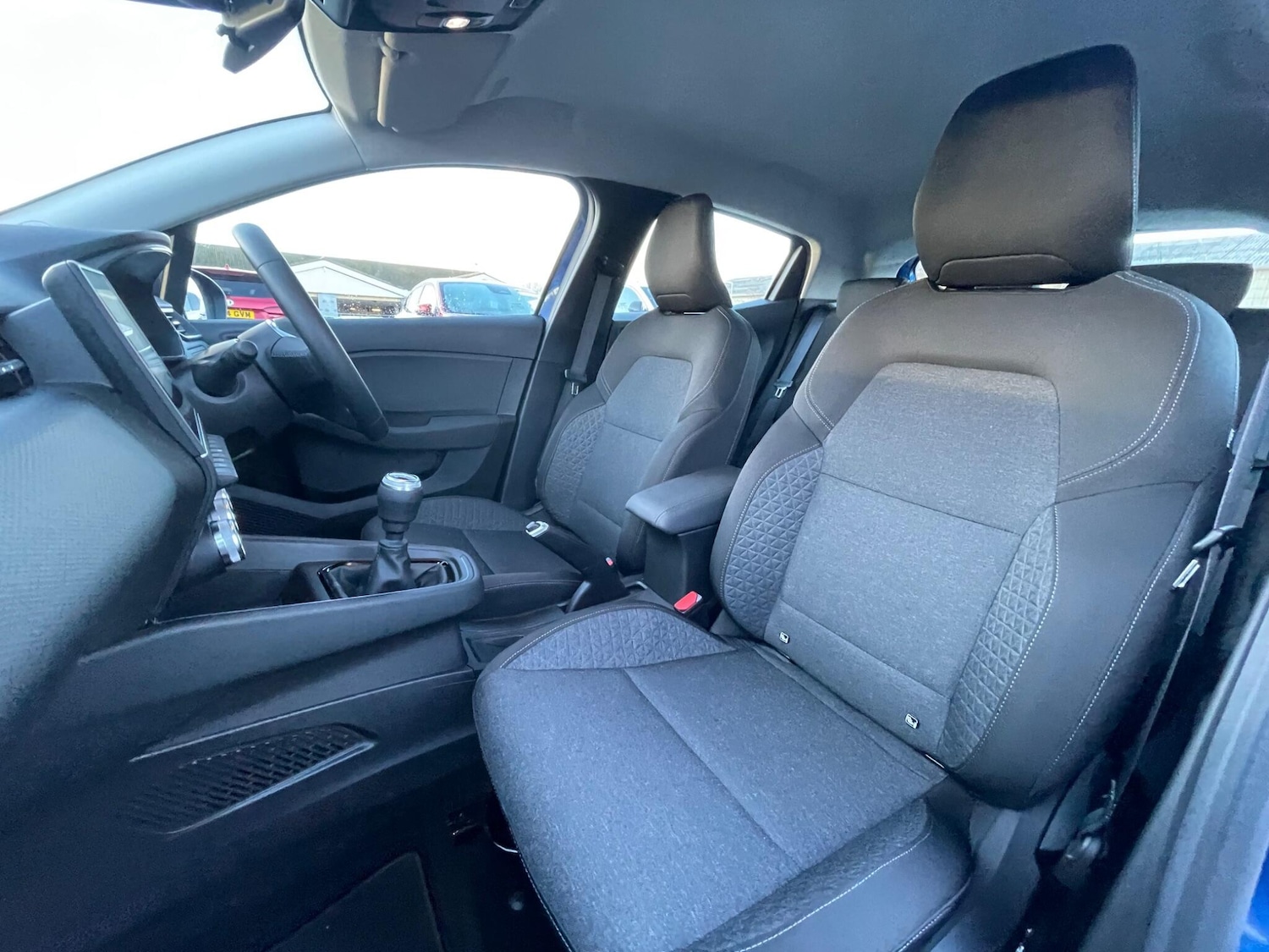 Used Renault Clio 2022 for sale - 76965635: Photo 52