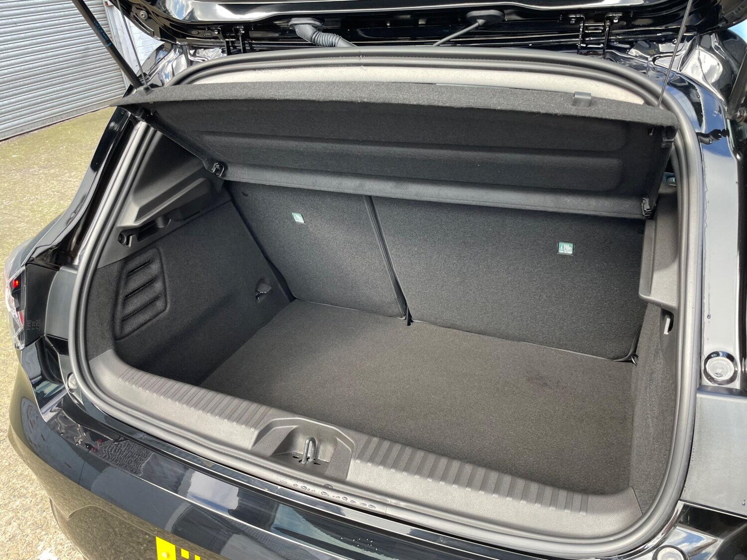 Used Renault Clio 2025 for sale - 77646810: Photo 32