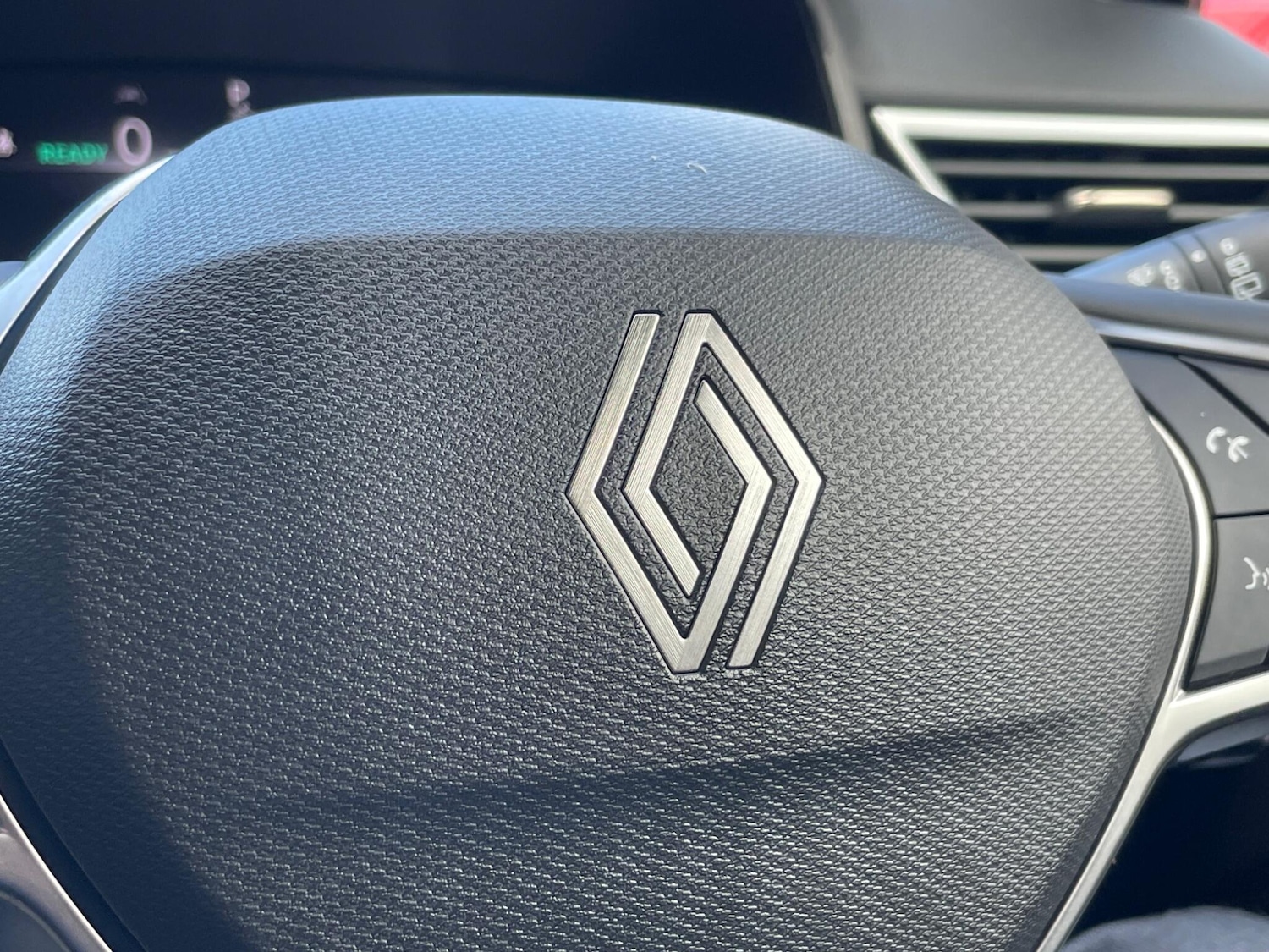 Used Renault Clio 2025 for sale - 77646810: Photo 38