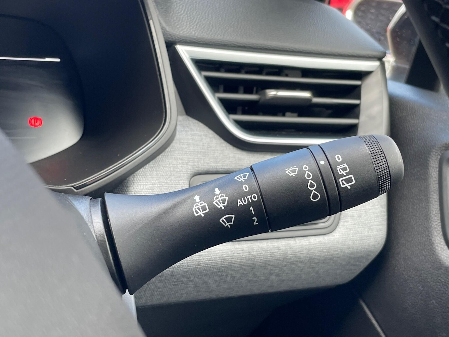 Used Renault Clio 2025 for sale - 77646810: Photo 41