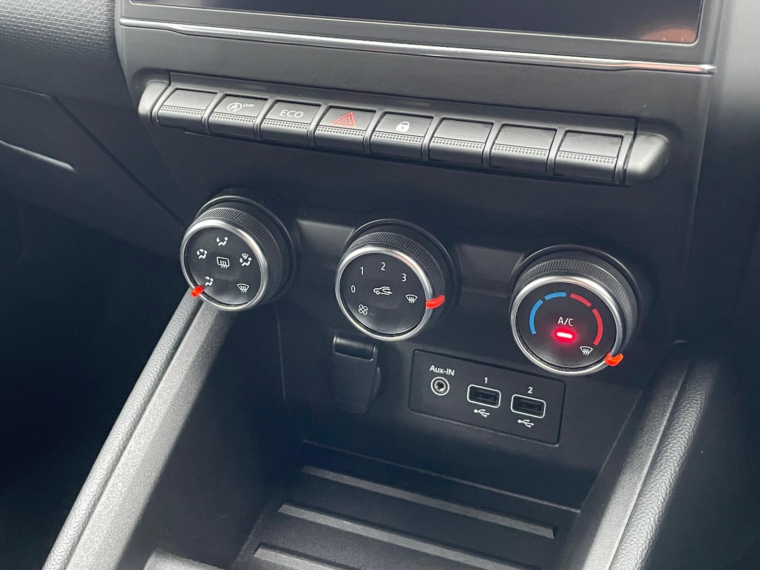 Used Renault Clio 2020 for sale - 76512122: Photo 47