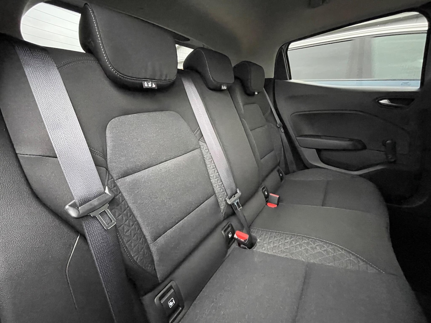 Used Renault Clio 2020 for sale - 76512122: Photo 57