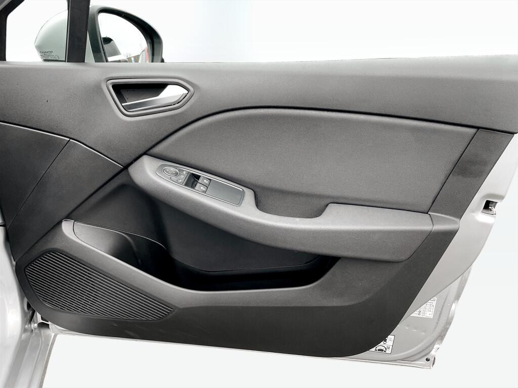 Used Renault Clio 2020 for sale - 76512122: Photo 8