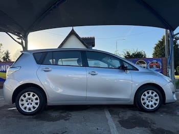 Used Toyota Verso 2014 for sale - 79832219: Photo