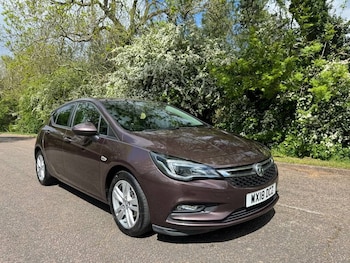 Used Vauxhall Astra 2018 for sale - 79244534: Photo