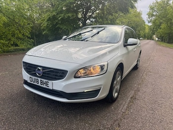 Used Volvo V60 2018 for sale - 79166418: Photo