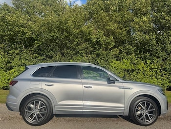 Used Volkswagen Touareg 2019 for sale - 79166479: Photo