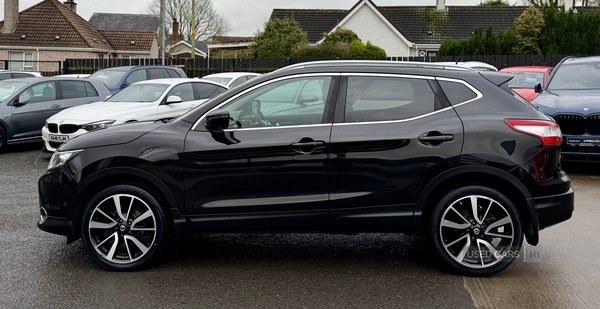 Used Nissan Qashqai 2015 for sale - 77479797: Photo 4