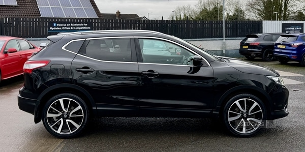 Used Nissan Qashqai 2015 for sale - 77479797: Photo 8