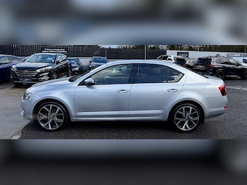 Used Skoda Octavia 2015 for sale - 78232392: Photo