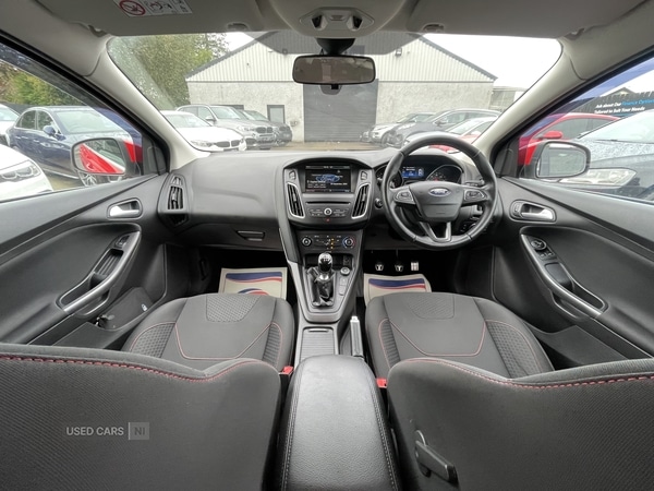 Used Ford Focus 2015 for sale - 76551649: Photo 9