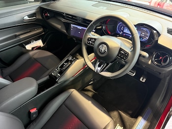 Used Alfa Romeo Junior 2025 for sale - 76871546: Photo