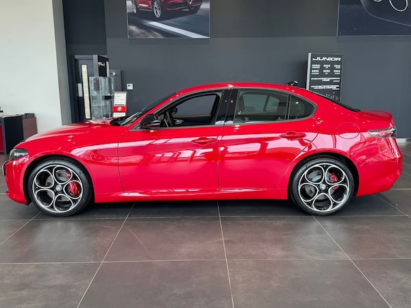 Used Alfa Romeo Giulia 2024 for sale - 75354842: Photo 2