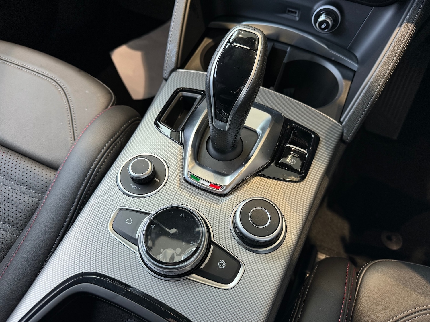 Used Alfa Romeo Stelvio 2025 for sale - 76869060: Photo 25