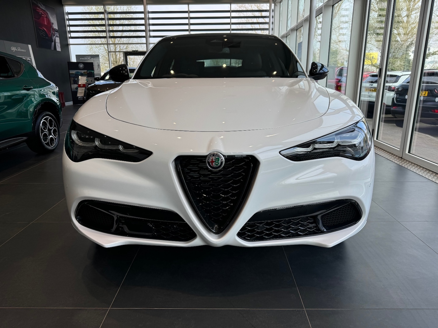 Used Alfa Romeo Stelvio 2025 for sale - 77995063: Photo 3