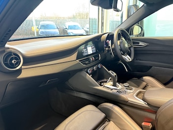 Used Alfa Romeo Giulia 2022 for sale - 77581337: Photo