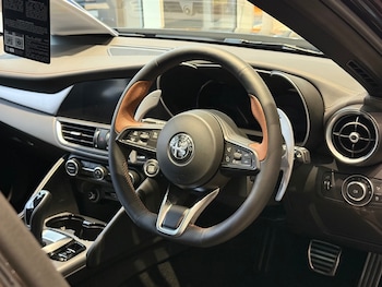 Used Alfa Romeo Giulia undefined for sale - 76869373: Photo