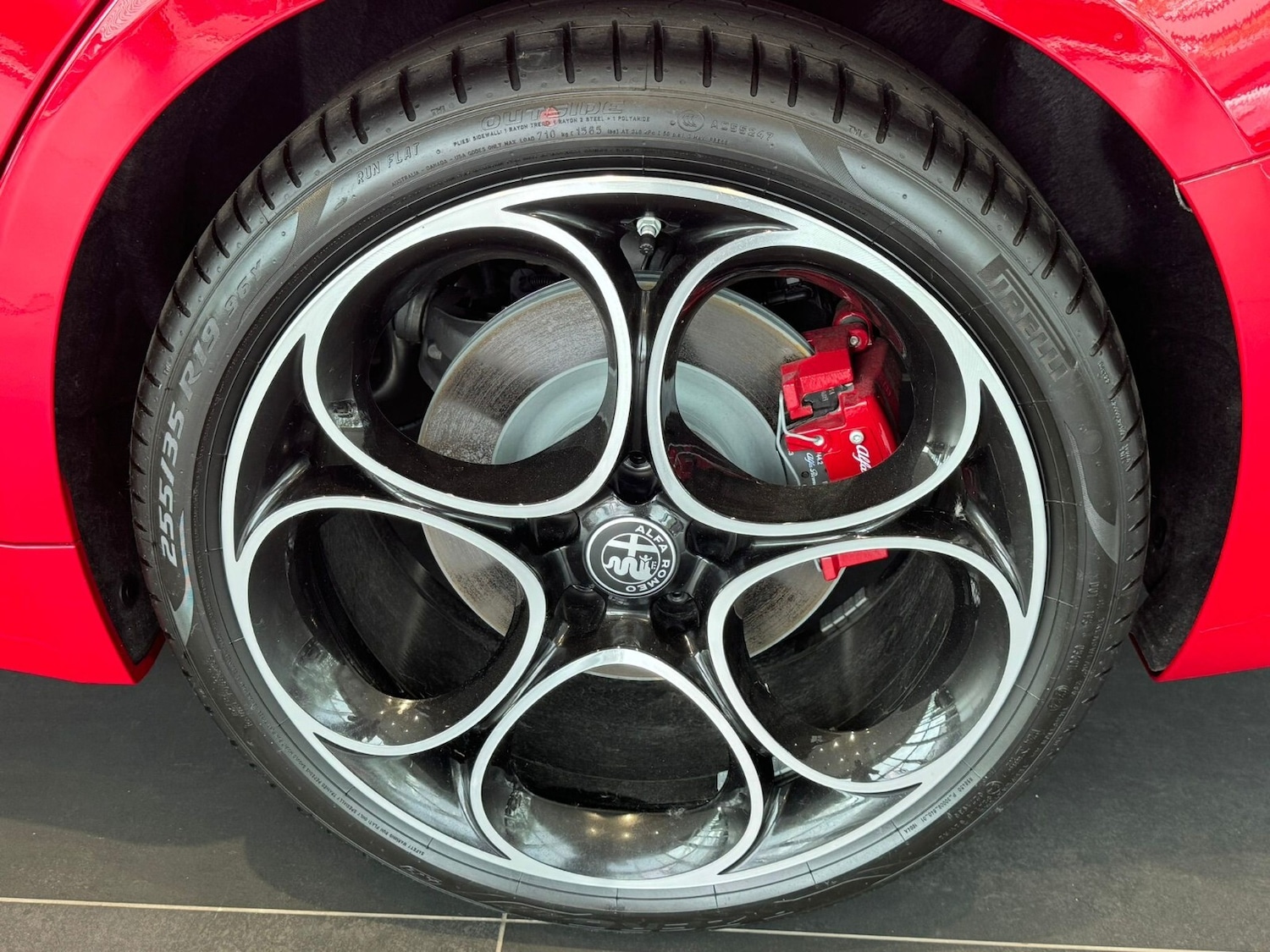 Used Alfa Romeo Giulia 2024 for sale - 76868781: Photo 11