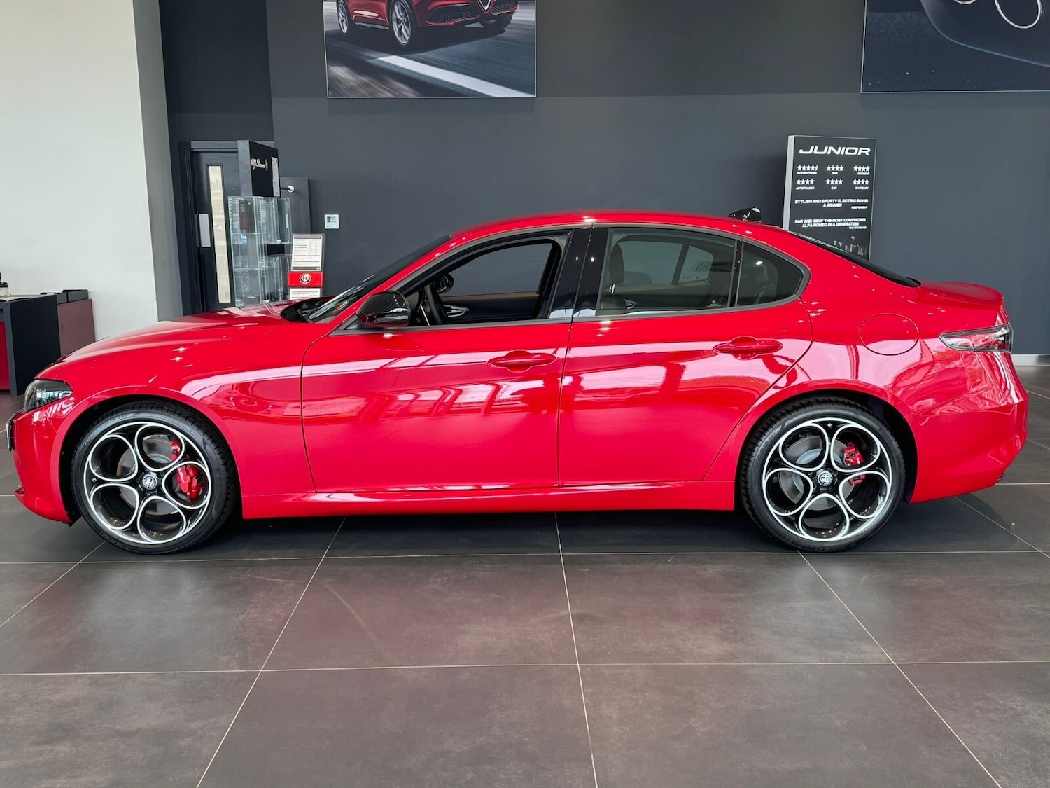 Used Alfa Romeo Giulia 2024 for sale - 76868781: Photo 3
