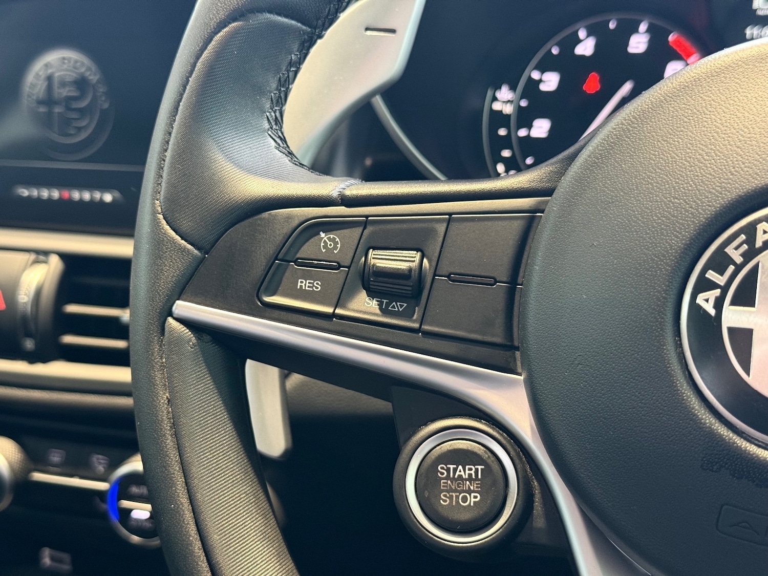 Used Alfa Romeo Giulia 2018 for sale - 75354846: Photo 22