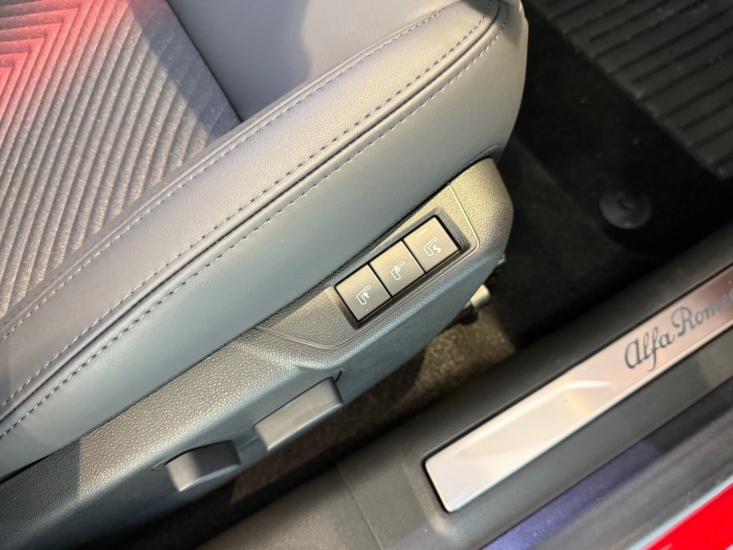 Used Alfa Romeo Junior for sale - 76873603: Photo 6