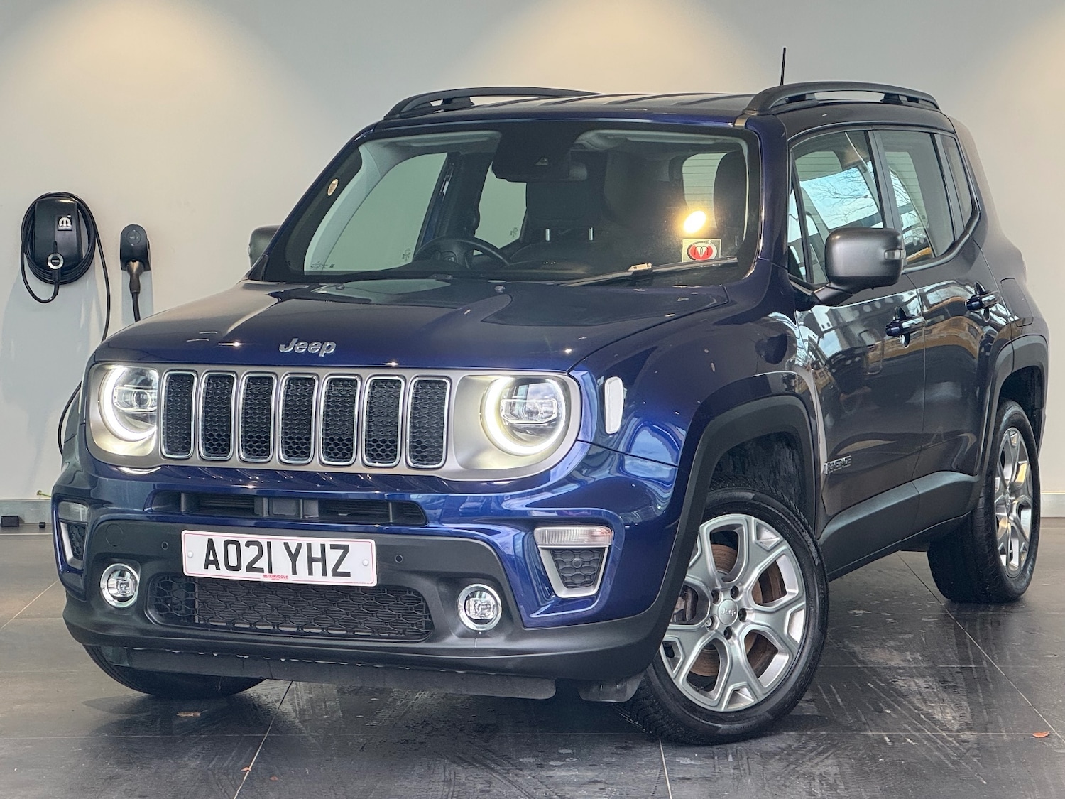 Used Jeep Renegade 2021 for sale - 76868681: Photo 1