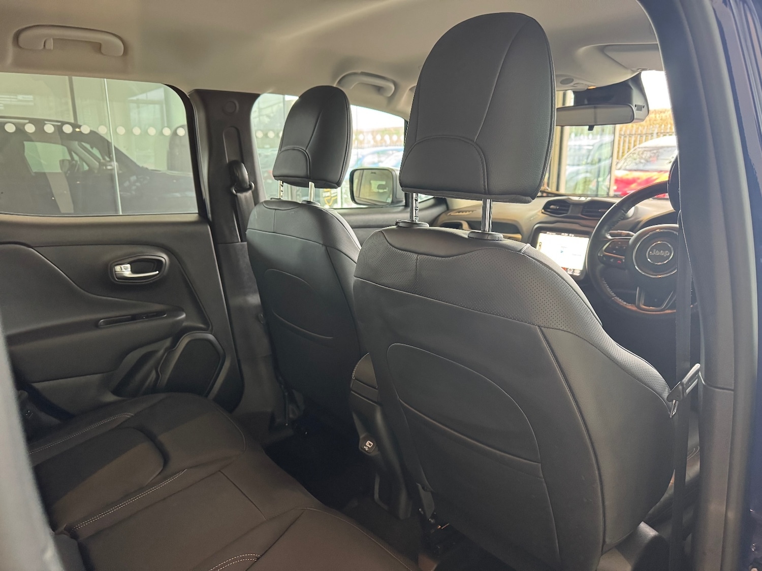 Used Jeep Renegade 2021 for sale - 76868681: Photo 23