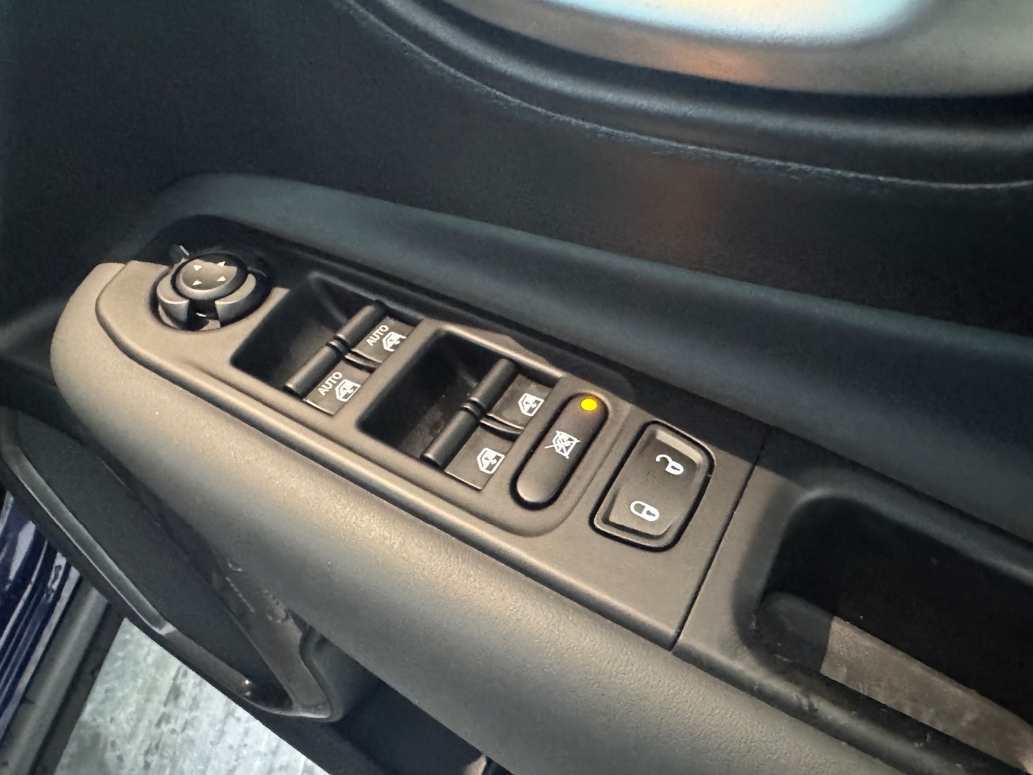 Used Jeep Renegade 2021 for sale - 76868681: Photo 29