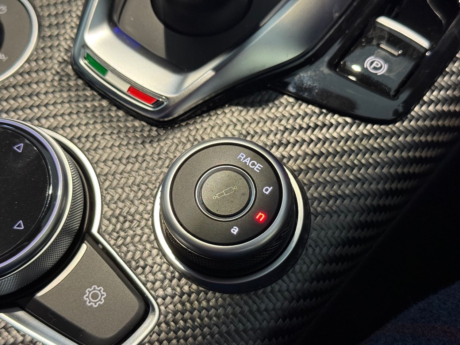 Used Alfa Romeo Giulia for sale - 77539716: Photo 31