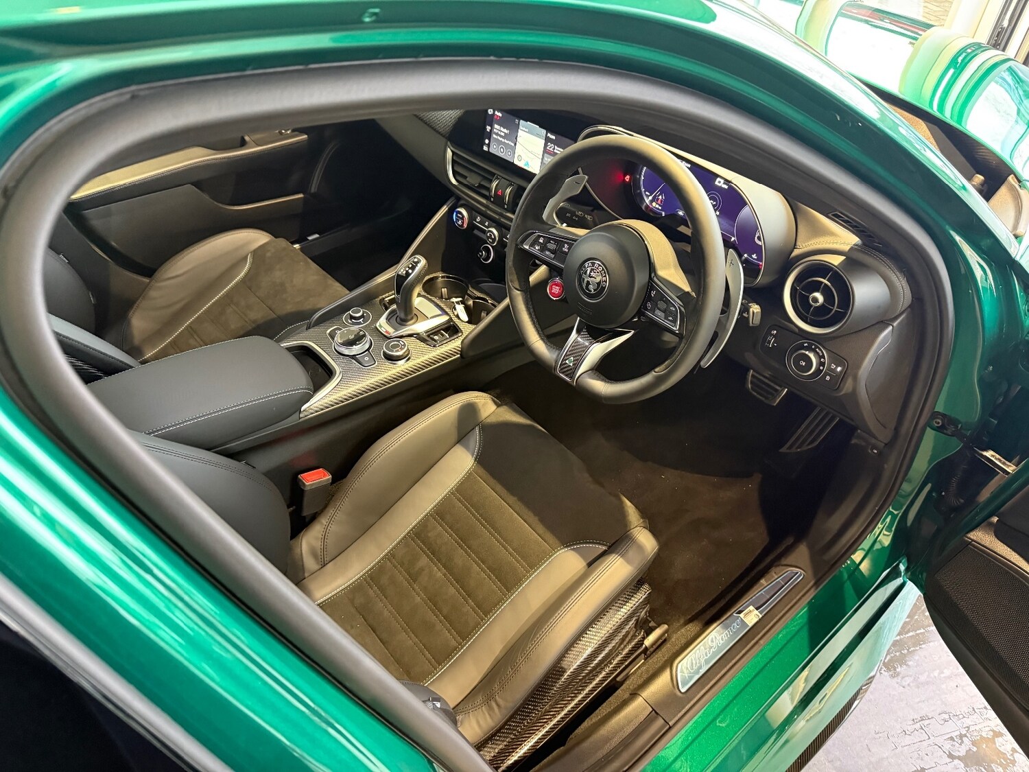 Used Alfa Romeo Giulia for sale - 77539716: Photo 54