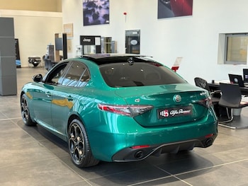 Used Alfa Romeo Giulia undefined for sale - 76871011: Photo
