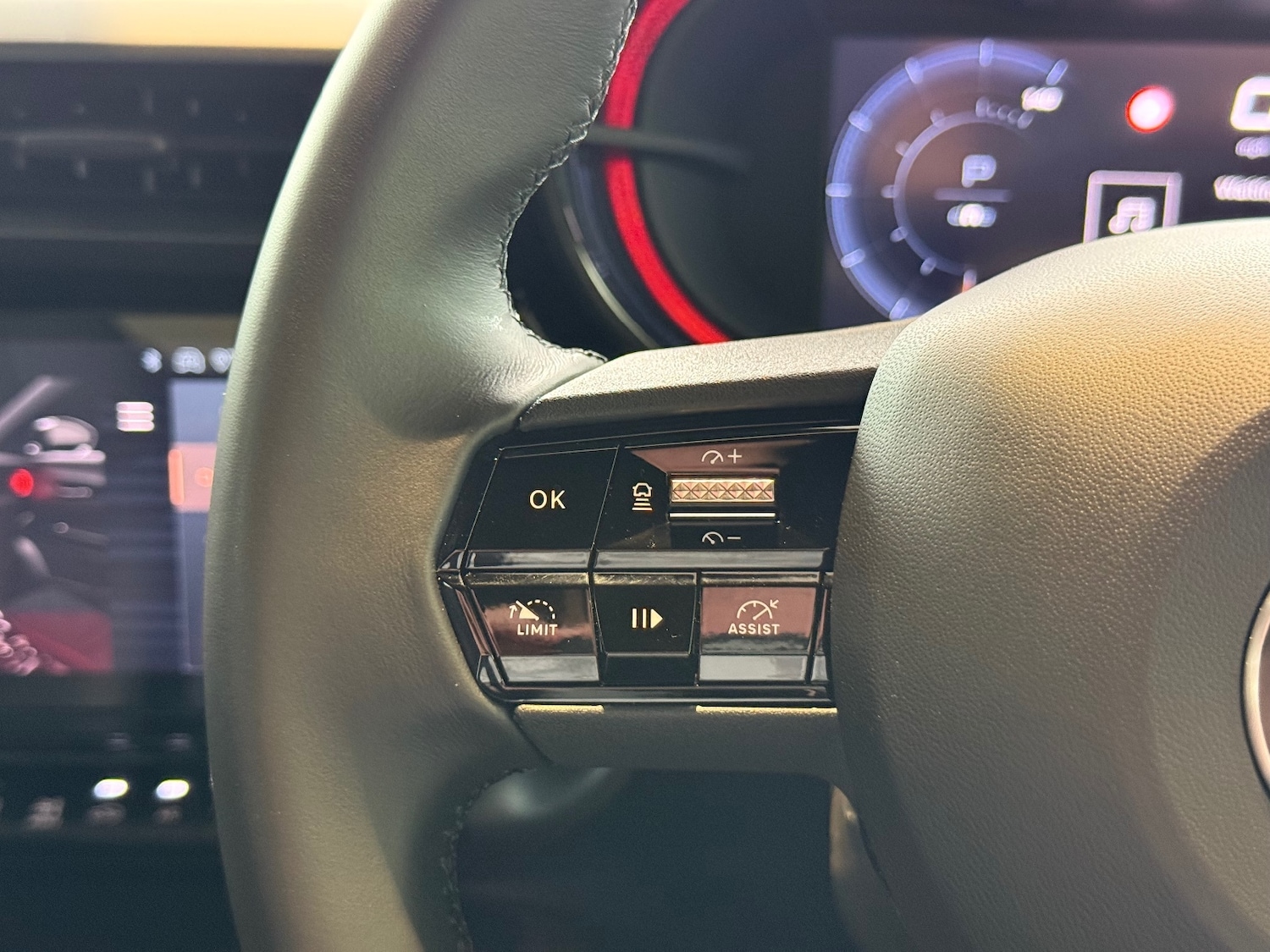 Used Alfa Romeo Junior 2025 for sale - 76234039: Photo 30