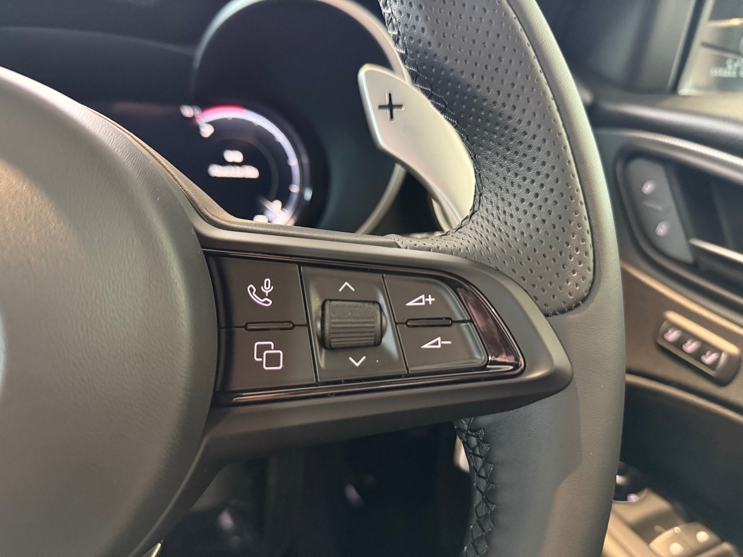 Used Alfa Romeo Stelvio 2025 for sale - 76872422: Photo 21