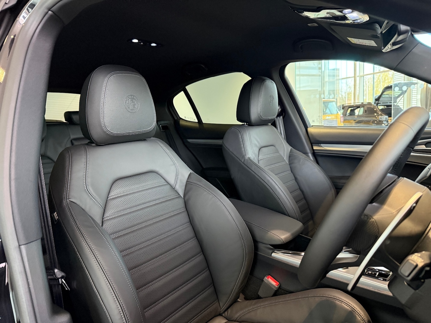 Used Alfa Romeo Stelvio 2025 for sale - 76872422: Photo 6