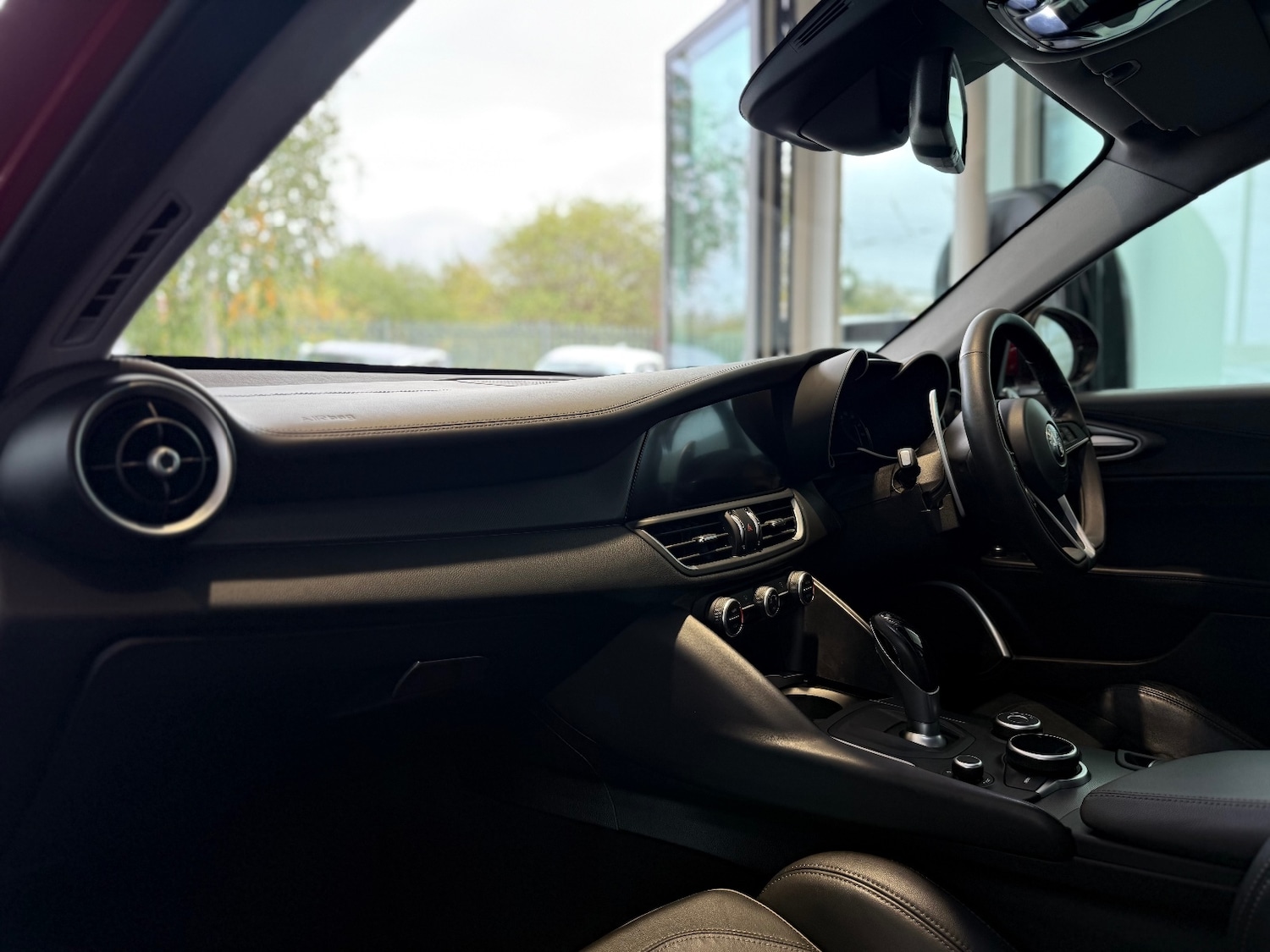 Used Alfa Romeo Giulia 2018 for sale - 77326310: Photo 14