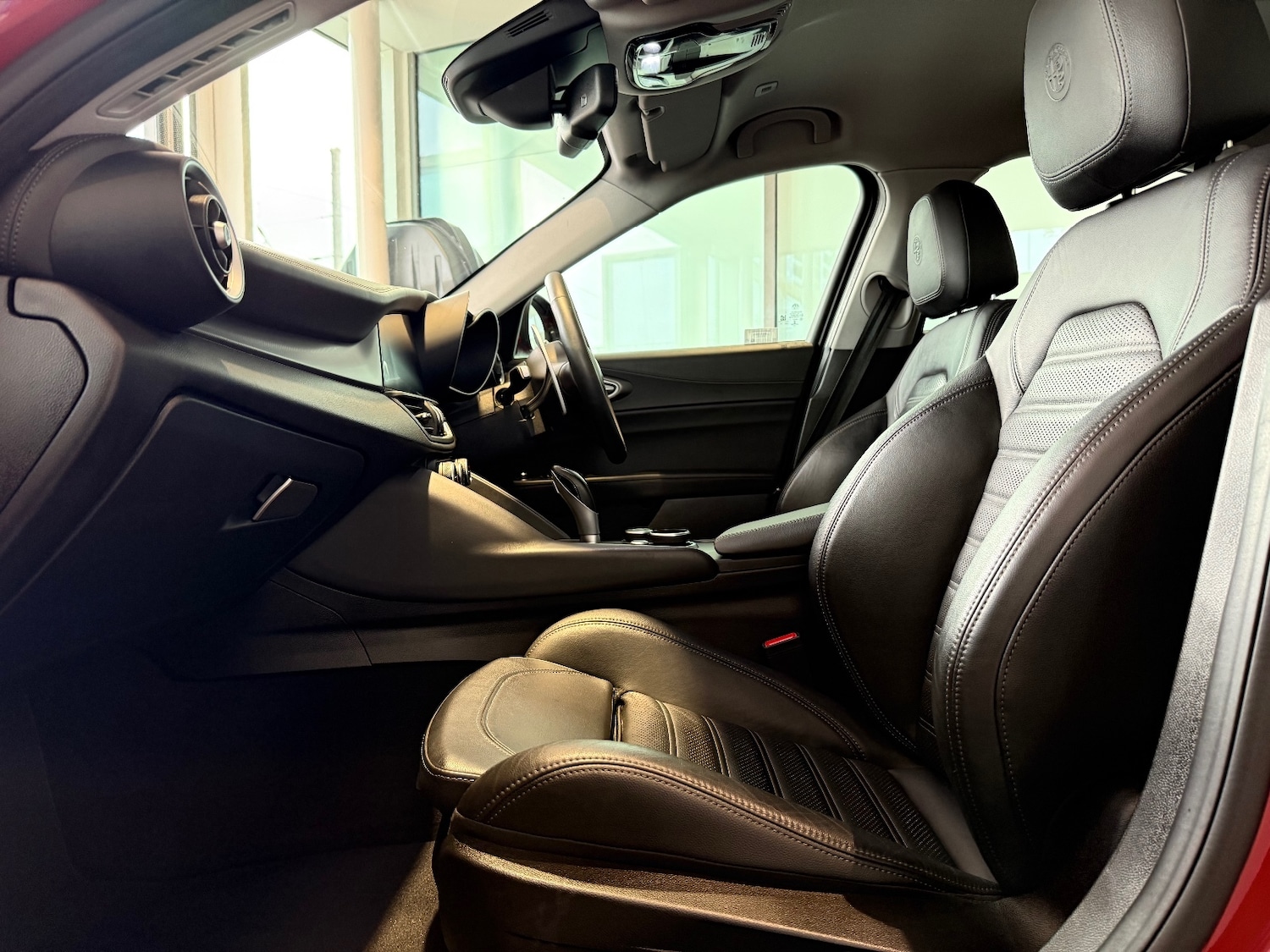 Used Alfa Romeo Giulia 2018 for sale - 77326310: Photo 22