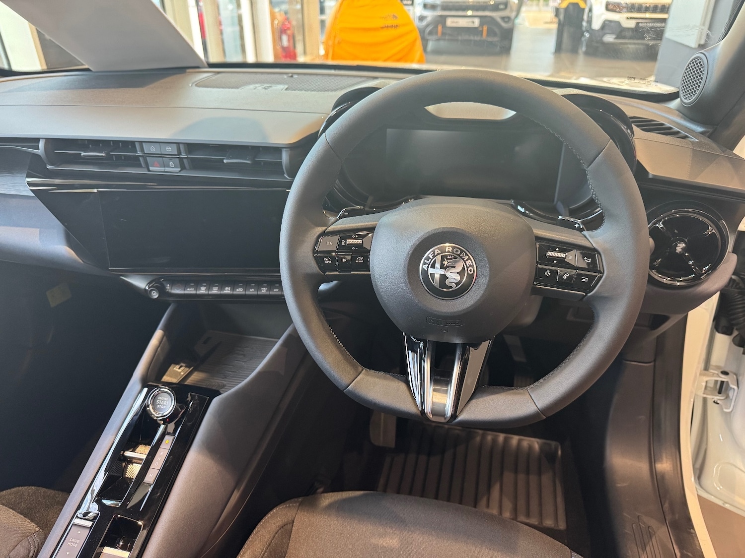 Used Alfa Romeo Junior 2025 for sale - 76869224: Photo 13