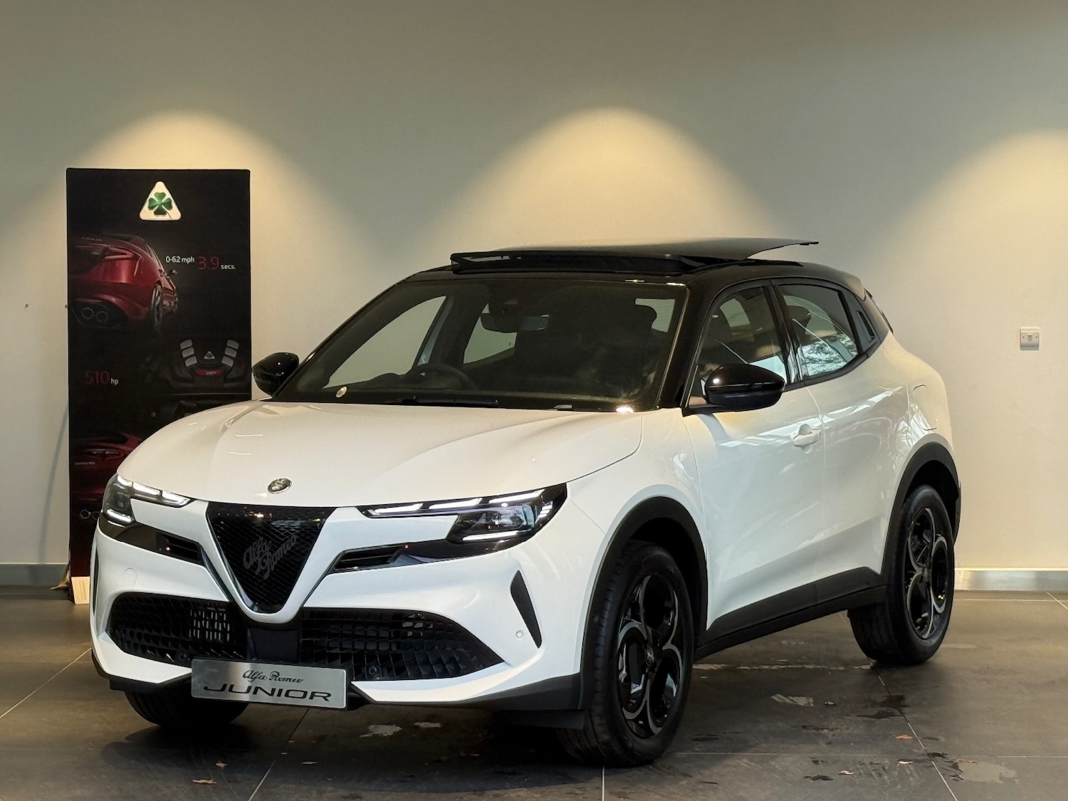 Used Alfa Romeo Junior 2025 for sale - 76869224: Photo 6