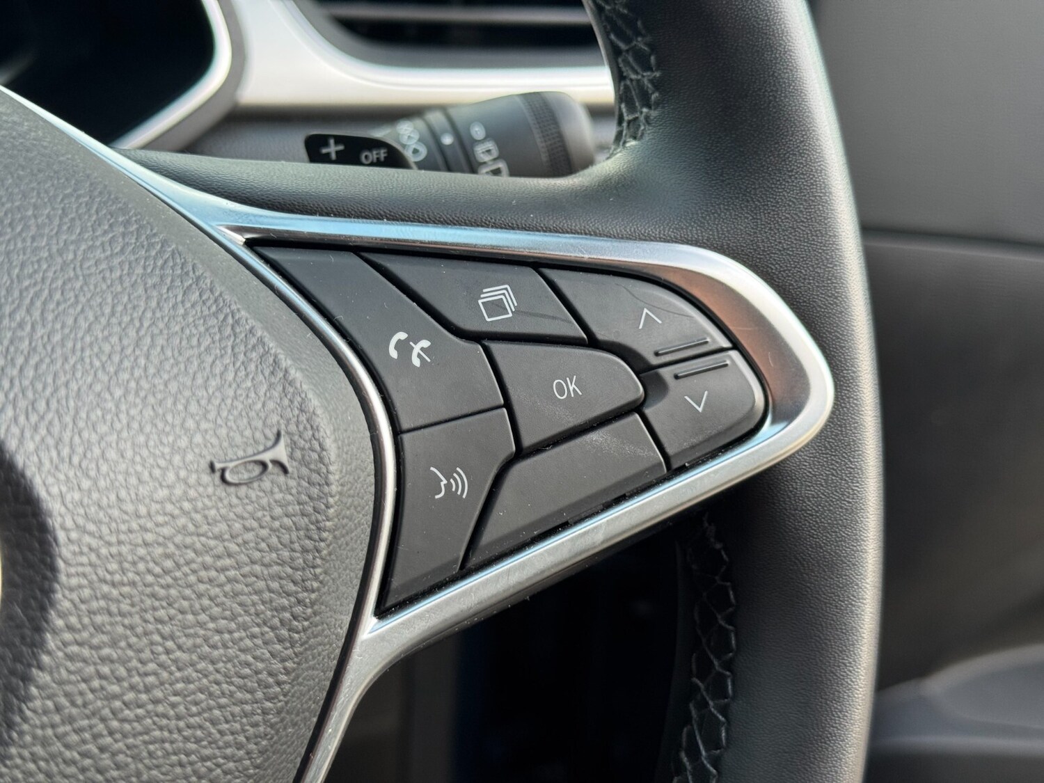 Used Renault Captur 2022 for sale - 76869199: Photo 34