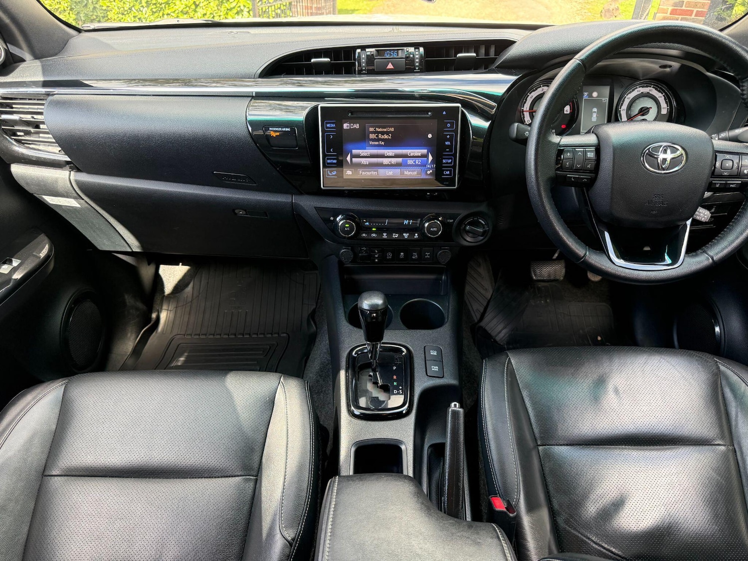 Used Toyota Hilux for sale - 78214575: Photo 12