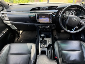 Used Toyota Hilux 2020 for sale - 78214575: Photo