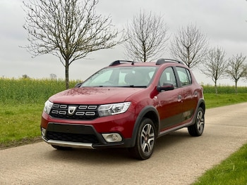 Used Dacia Sandero Stepway 2019 for sale - 78020018: Photo