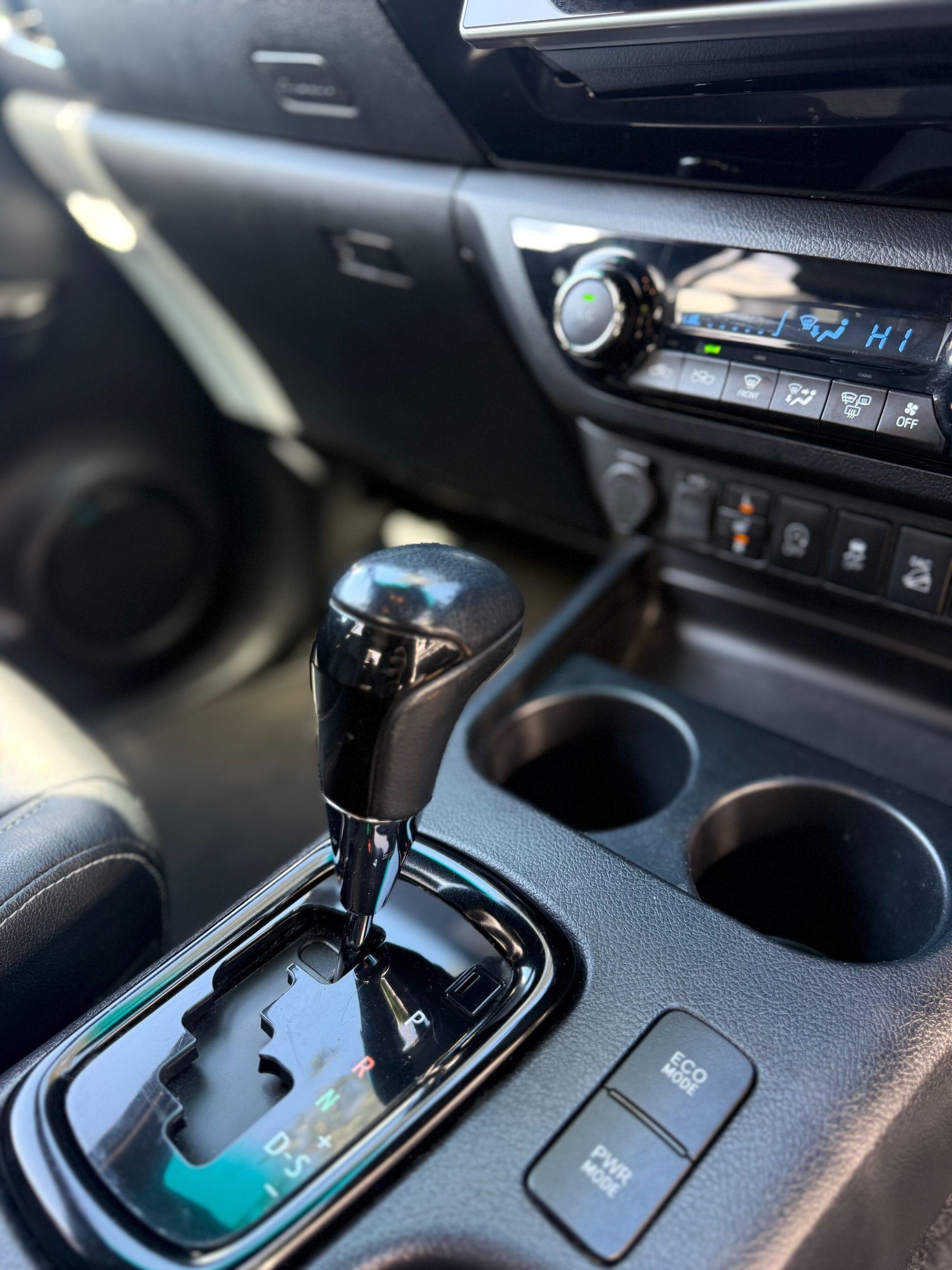 Used Toyota Hilux 2019 for sale - 78086064: Photo 12