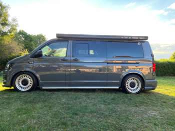 Used Volkswagen Transporter 2018 for sale - 64502626: Photo