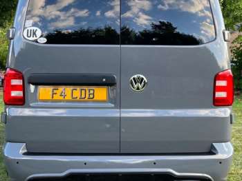 Used Volkswagen Transporter 2018 for sale - 64502626: Photo