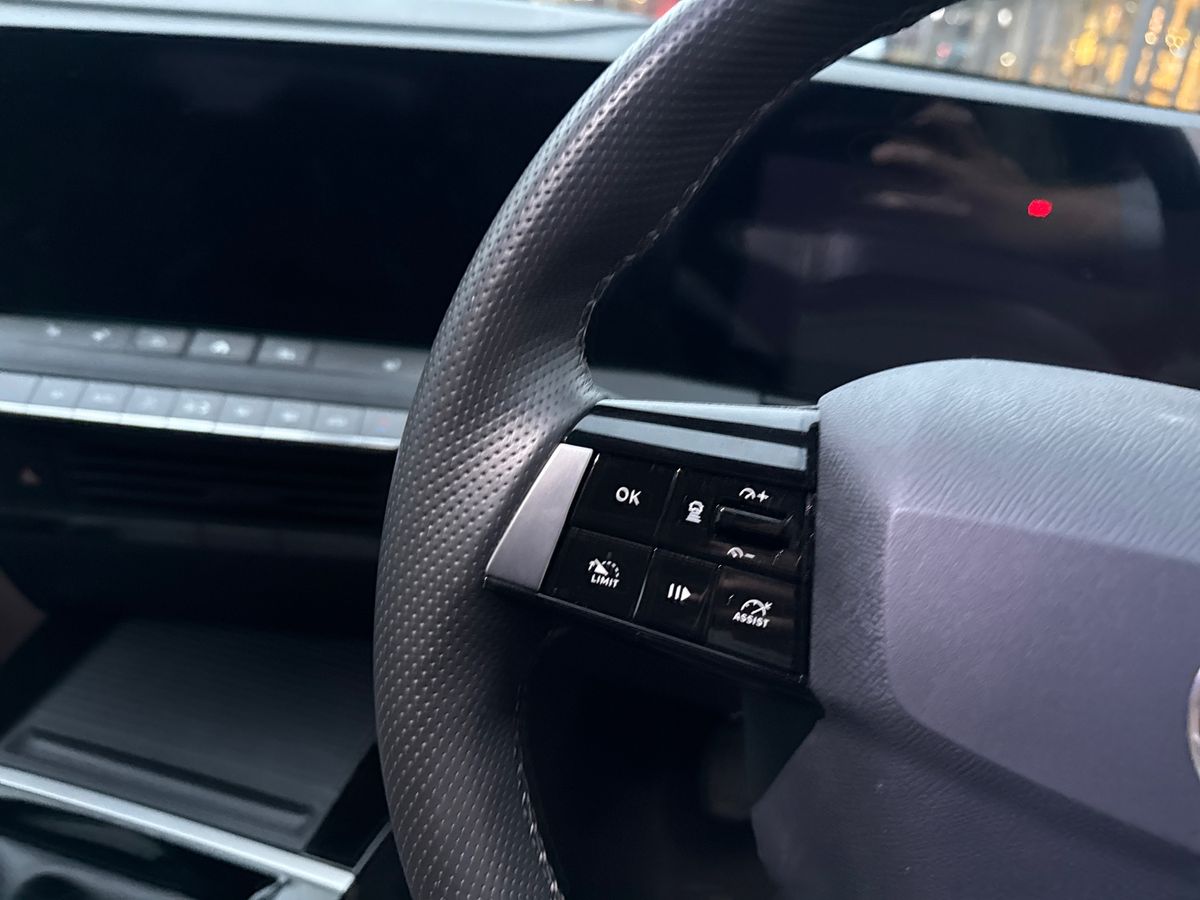 Used Vauxhall Astra 2024 for sale - 77552309: Photo 16