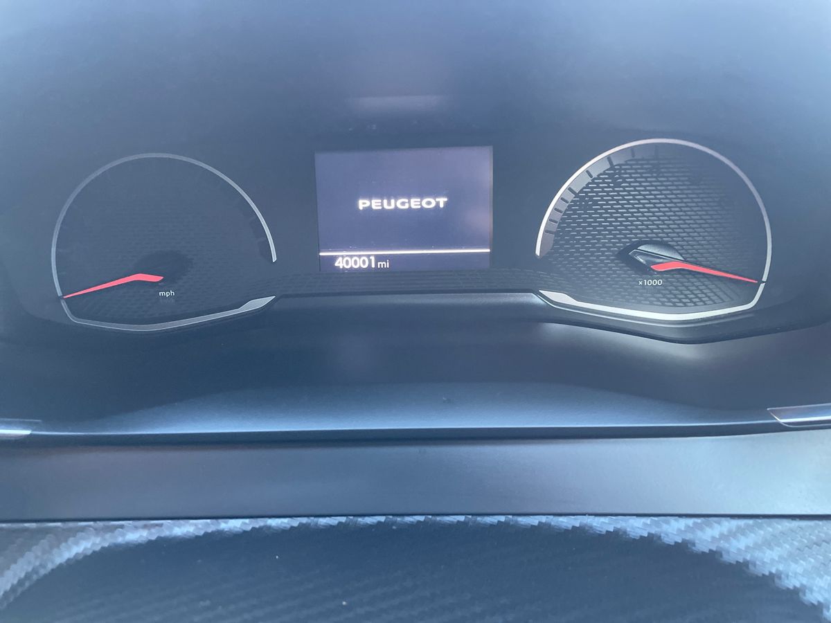 Used Peugeot 2008 2022 for sale - 77232115: Photo 14