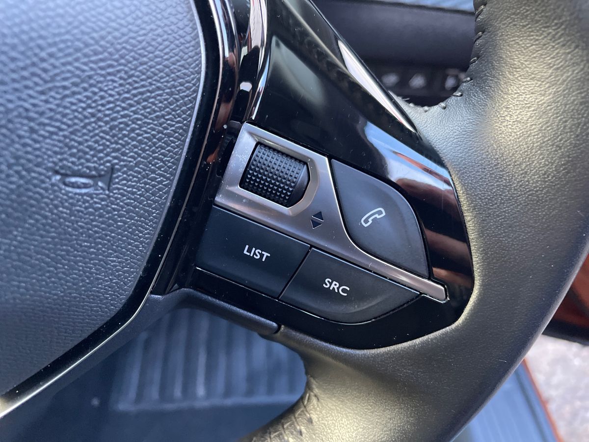 Used Peugeot 2008 2022 for sale - 77232115: Photo 17